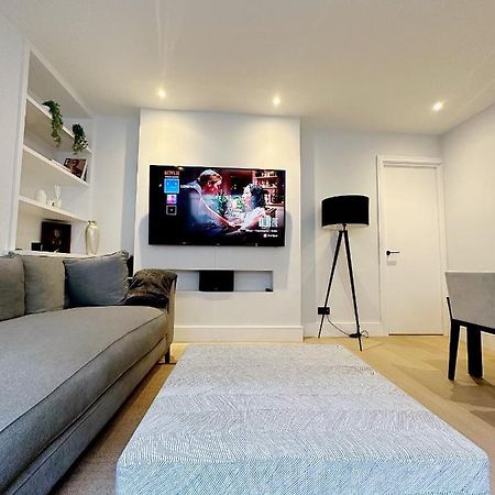 Londwell, Luxe And Leaves, Chelsea Flat With Private Garden Lejlighed London Eksteriør billede